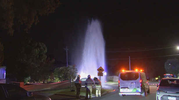 Alleged drink driver crashes into fire hydrant in Melbourne