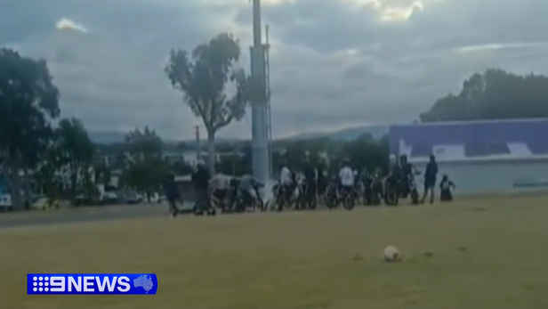 Gang of e-bike riders attack cyclist Gang of e-bike riders attack cyclist